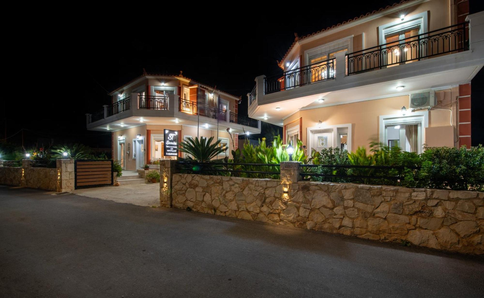 Socrates Holidays Apt. 2 With Pool Near The Beach Platanés Exterior foto