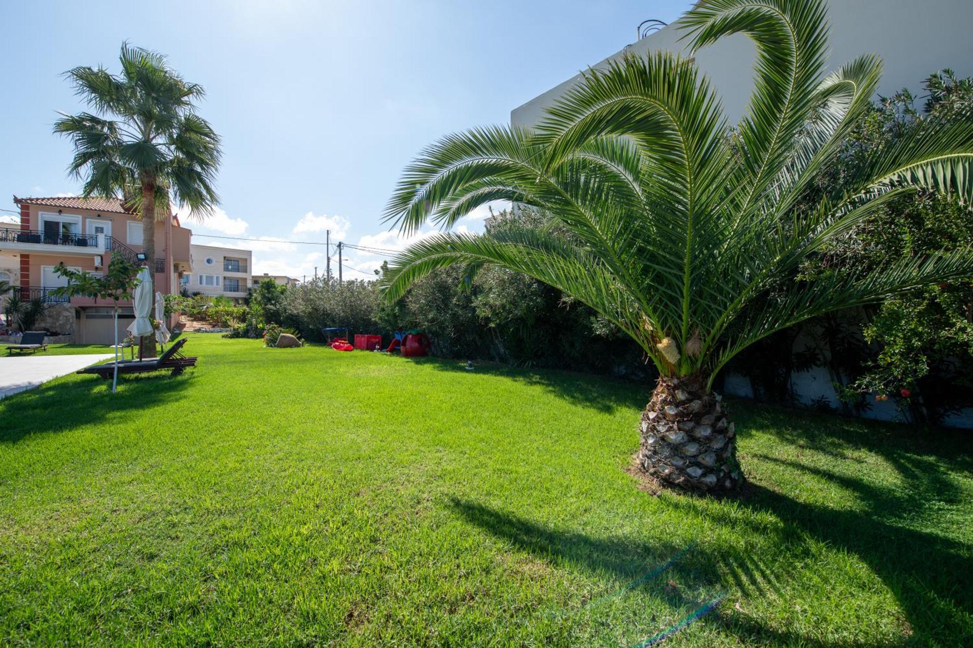 Socrates Holidays Apt. 2 With Pool Near The Beach Platanés Exterior foto